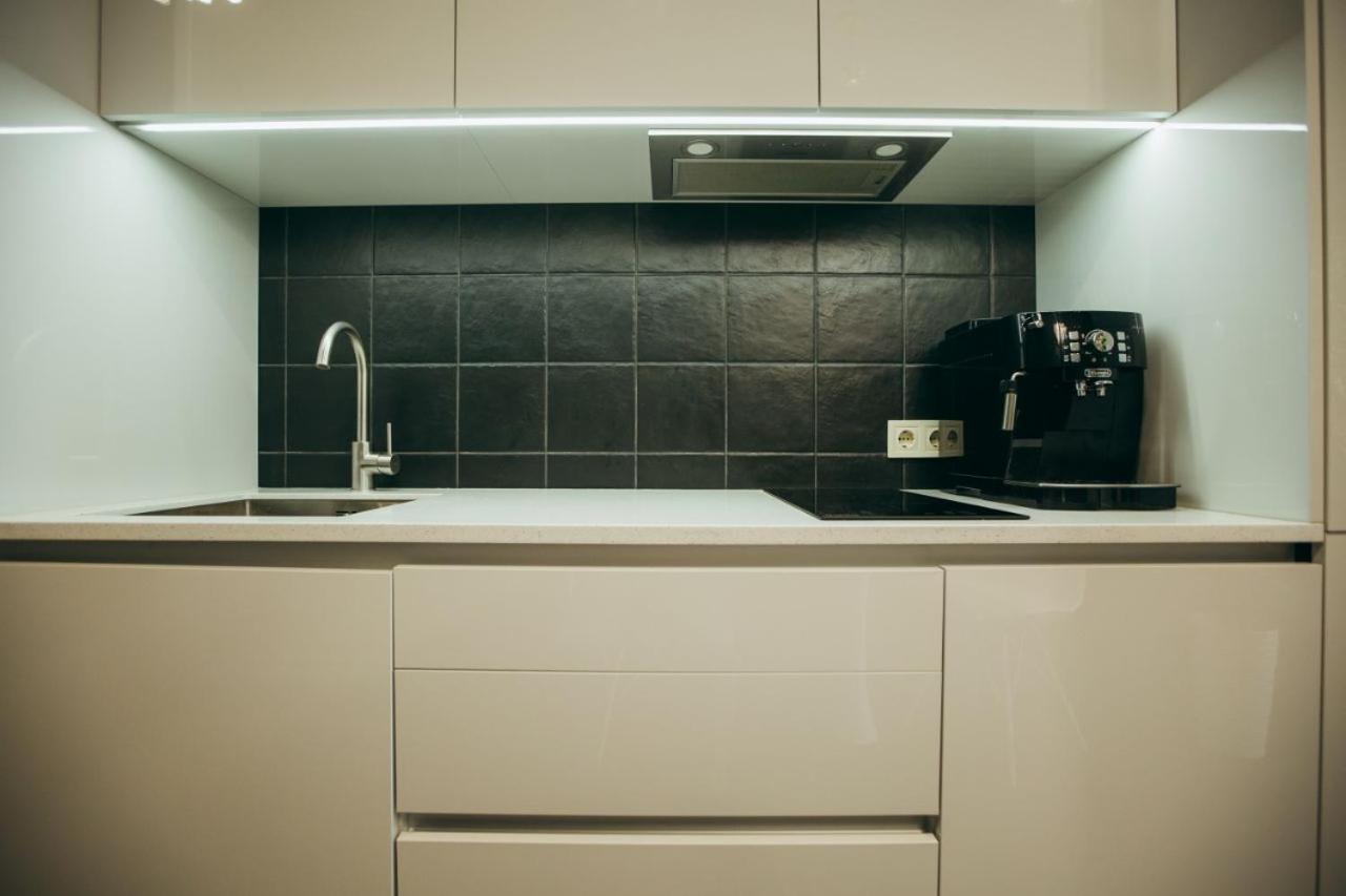 Atlant Luxury Apartments On Golovna Навпроти Тц Депот, Безконтактне Заселення Černivci Esterno foto