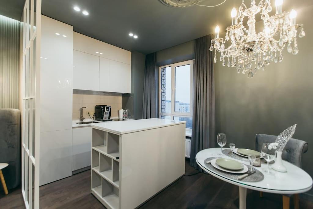 Atlant Luxury Apartments On Golovna Навпроти Тц Депот, Безконтактне Заселення Černivci Esterno foto