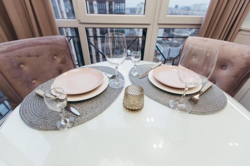 Atlant Luxury Apartments On Golovna Навпроти Тц Депот, Безконтактне Заселення Černivci Esterno foto